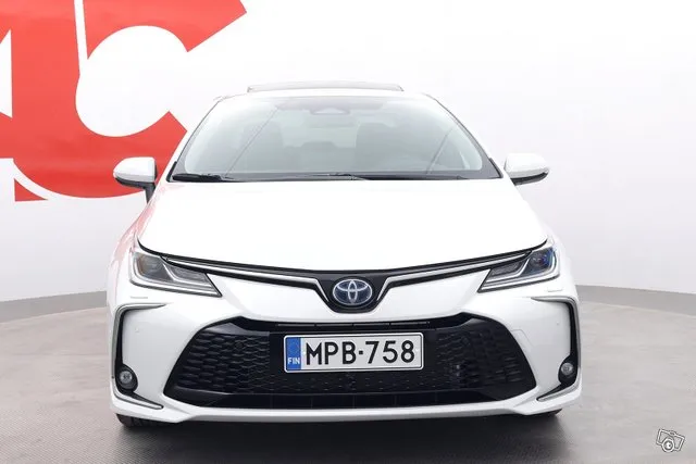 Toyota Corolla Sedan 1,8 Hybrid Premium Image 8